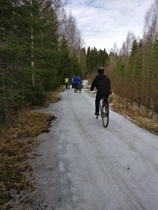 Lunta vielä varjopaikoissa