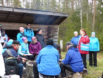 Marja-Leena järjestää  kilpailun lintujen eläinten tuntemisesta