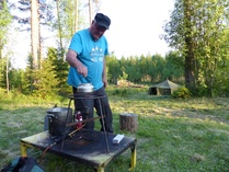 Pekan nokipannukahvi tekeillä.